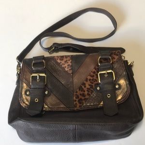 ALDO Leopard print messenger bag 🤩